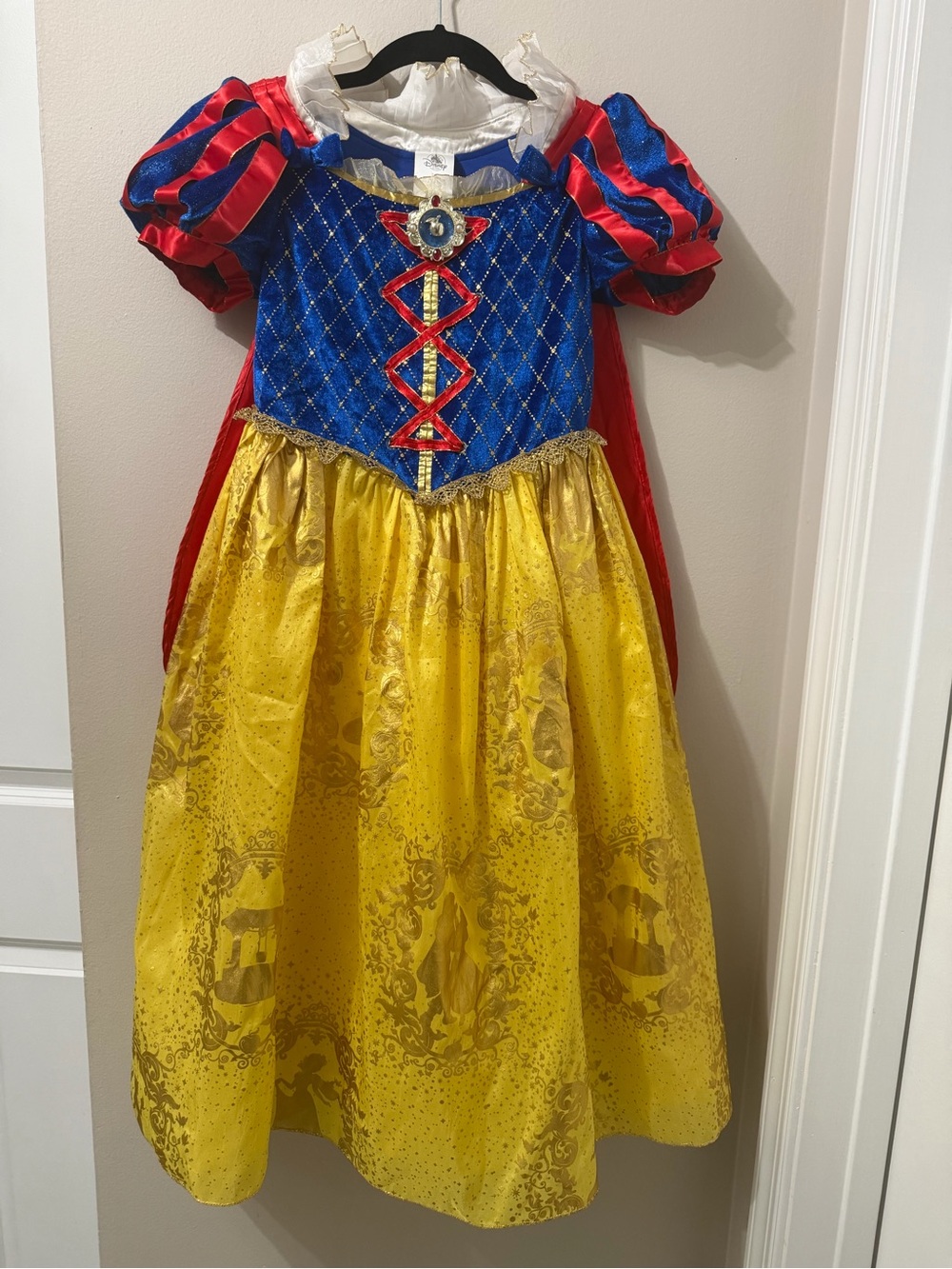 Disney Store Snow White Dress Costume Girls 7-8 Cape Petticoat Blue Yellow Red